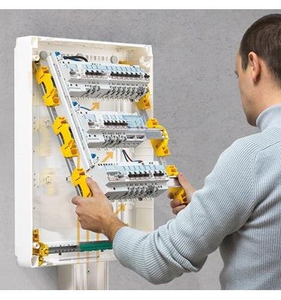 Legrand opbouwkast 1 rij-18 mod. doorzichtige deur - XL³ 125